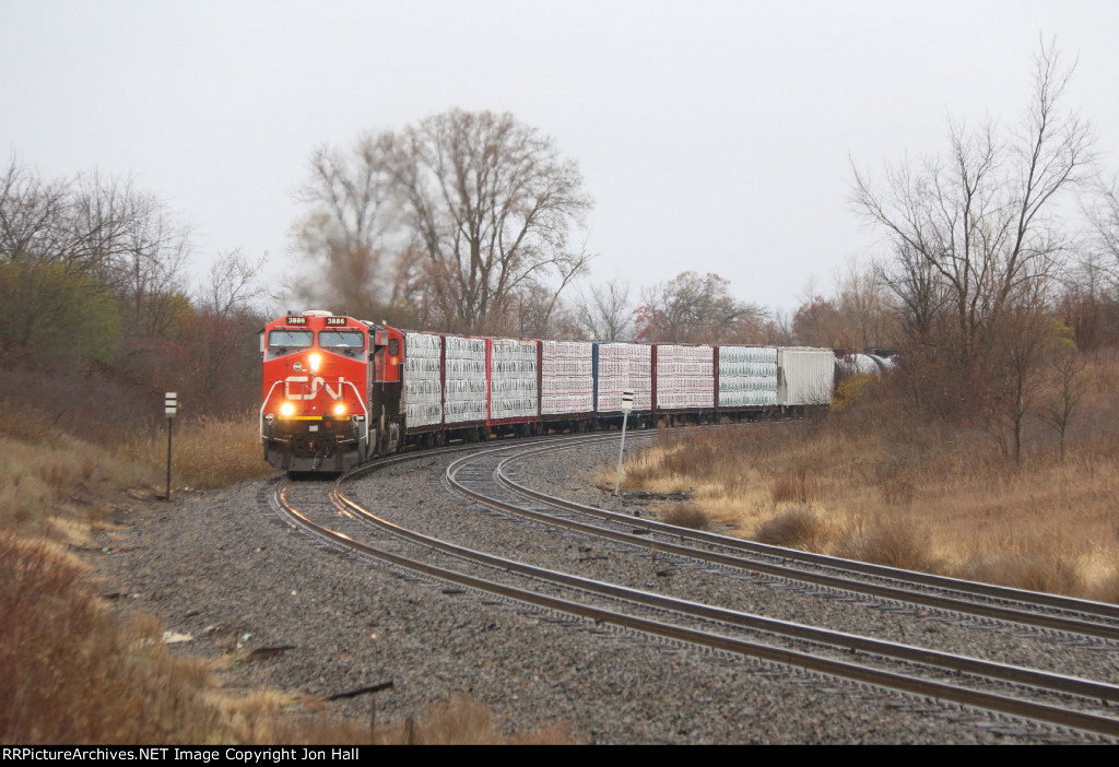 Just on to the hill, X342 starts to slow as it climbs on Track 1